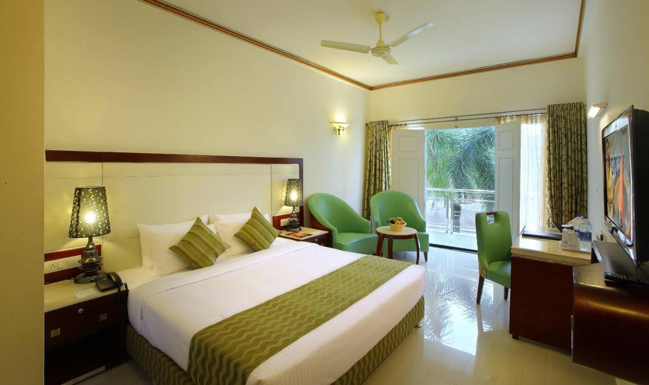 Hotel Port Palace Kovalam Exterior foto